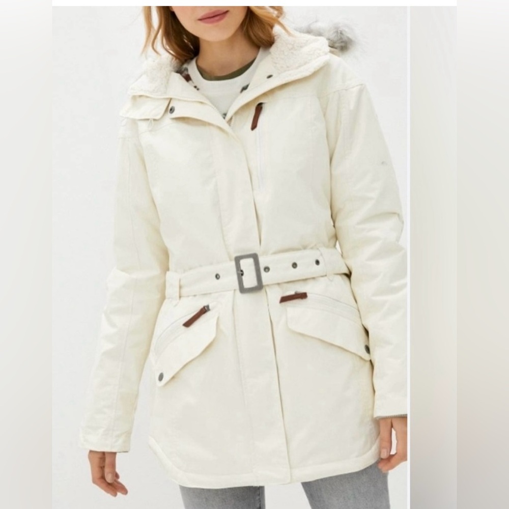 Columbia Carson Pass ll Insulated Women's Cream Jacket with Faux Fur Hood